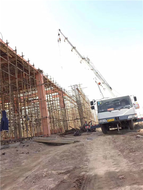 德令哈市25 吨、50 吨吊车怎么选？多大重量 / 半径适合对应车型？